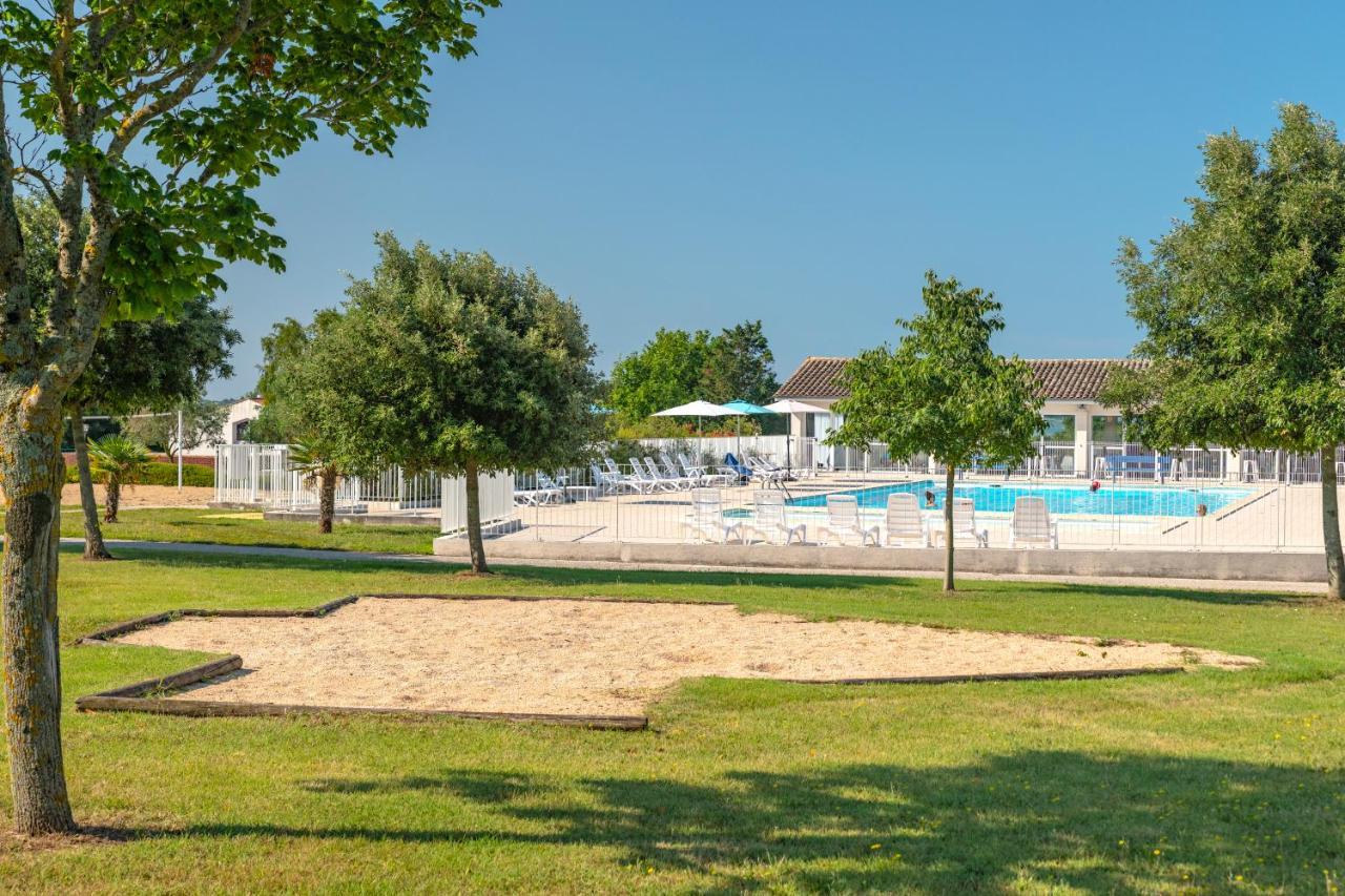 Aparthotel Azureva Fouras Zewnętrze zdjęcie