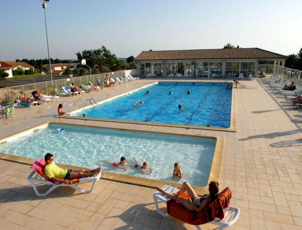 Aparthotel Azureva Fouras Zewnętrze zdjęcie